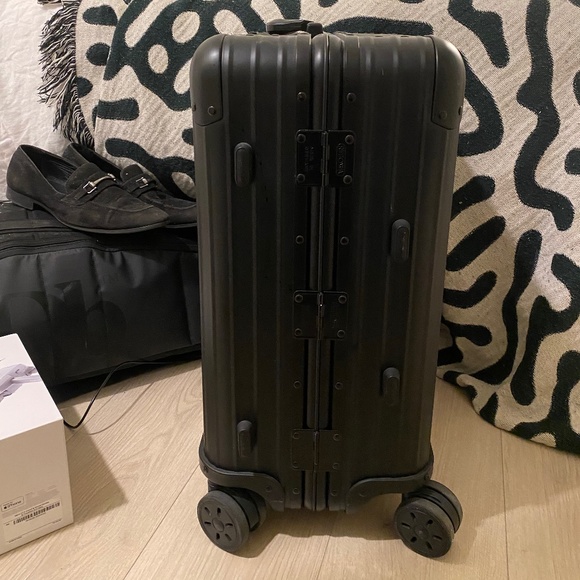 Supreme Rimowa 45L (Considering trades) - Picture 3 of 5